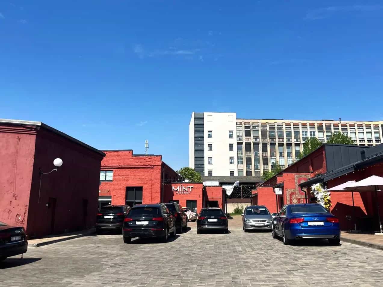 Беларусь, Минск, проспект Машерова, 15/7