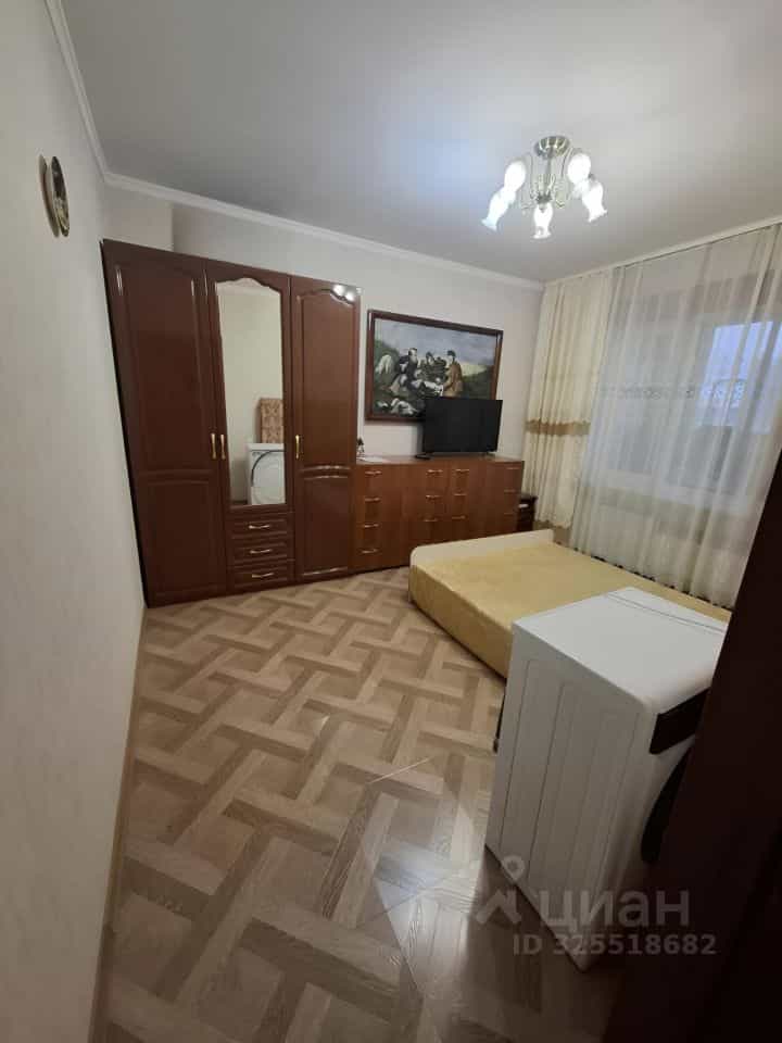 Россия, Республика Саха (Якутия), Якутск, улица Лермонтова, 42, фото 3