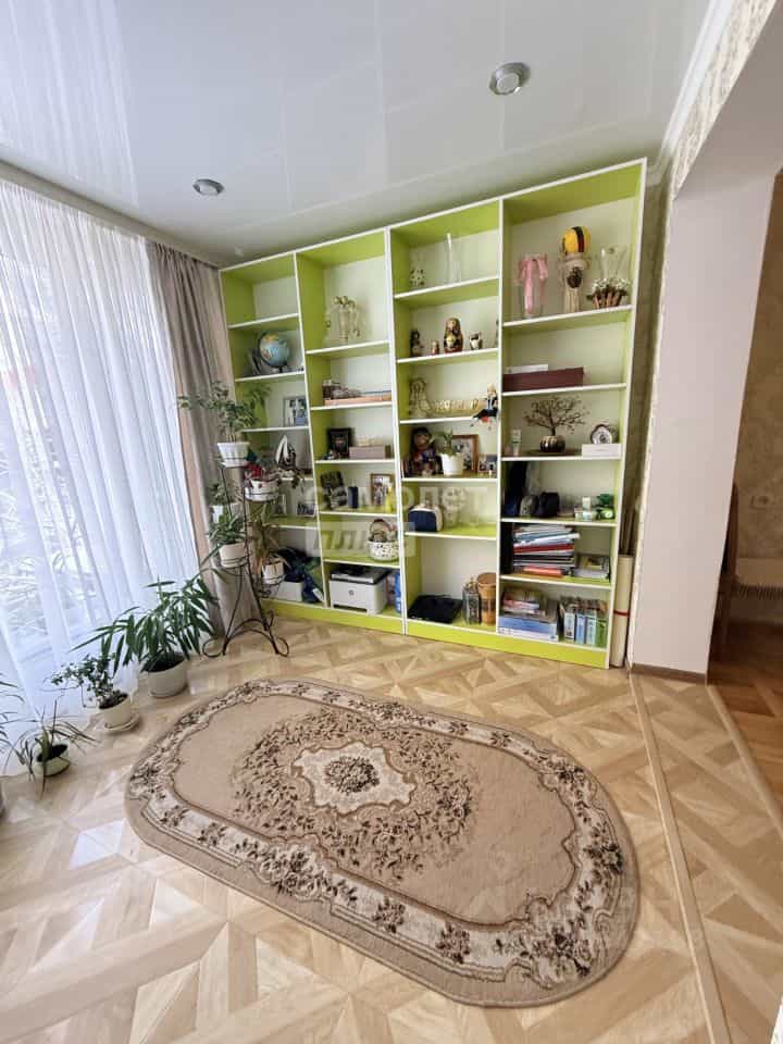 Россия, Кабардино-Балкарская Республика, Эльбрусский район, Тырныауз, улица Мусукаева, 11, фото 8