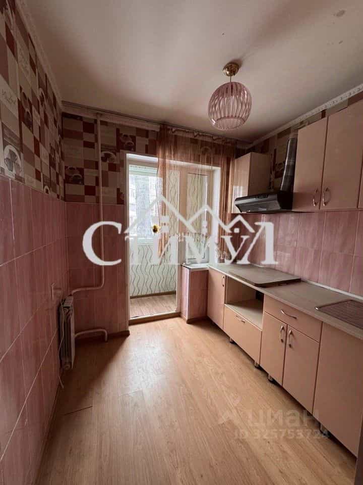 Россия, Республика Хакасия, Черногорск, улица Генерала Тихонова, 25, фото 11
