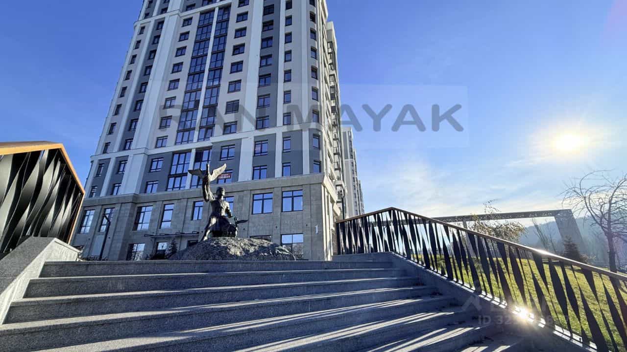 Россия, Республика Адыгея (Адыгея), Майкоп, улица Гагарина, 1