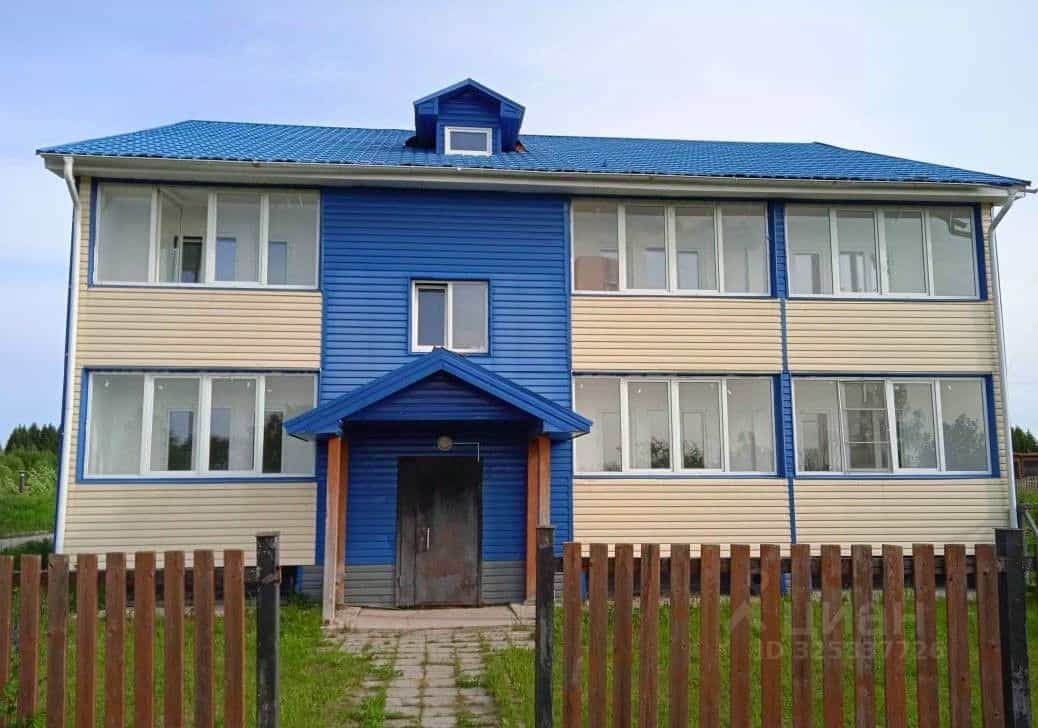 Россия, Архангельская область, Коношский муниципальный округ, посёлок Подюга, Привокзальная улица, 32А