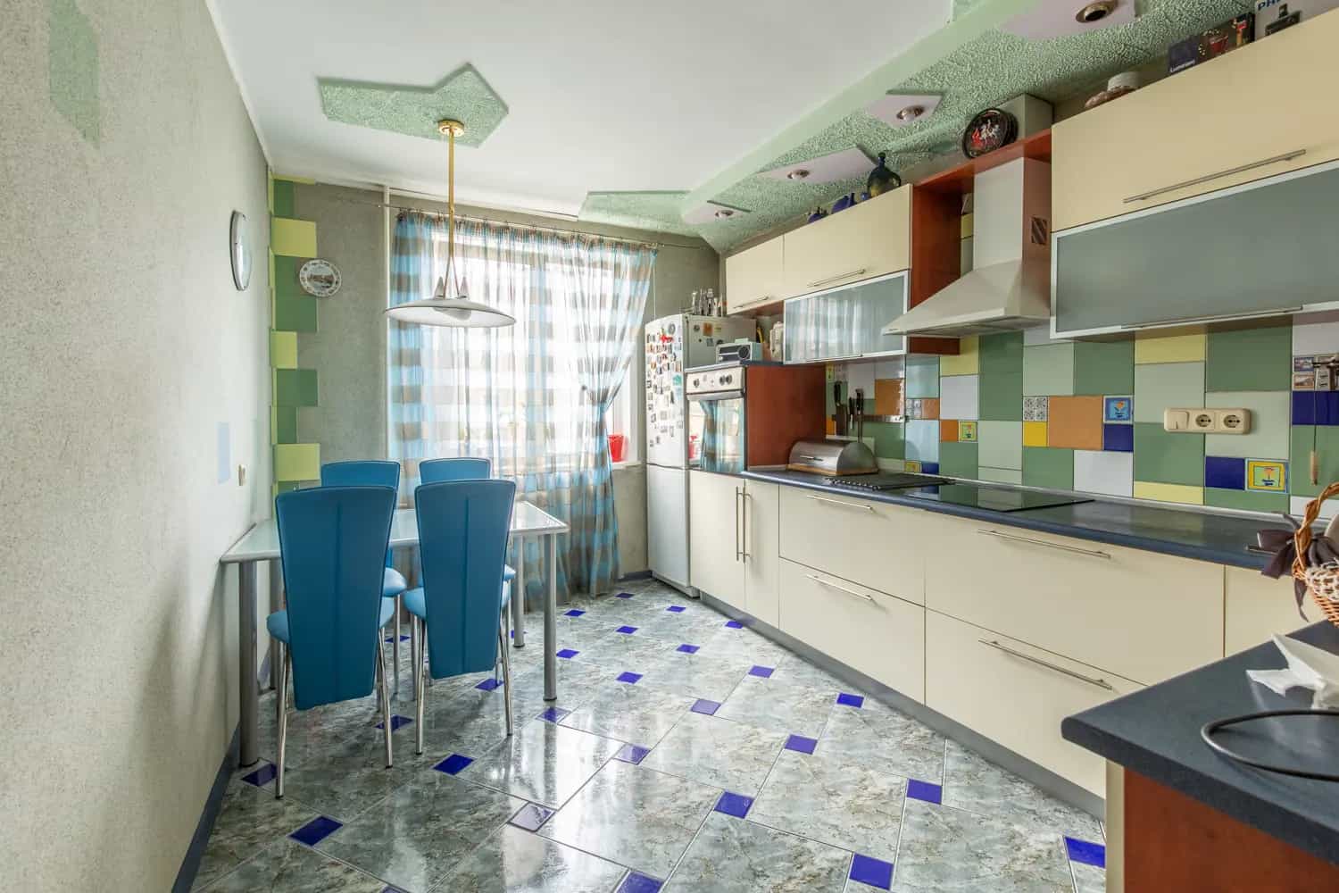 Беларусь, Минск, улица Сергея Есенина, 83