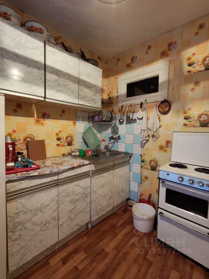 Россия, Мурманская область, Оленегорск, улица Бардина, 37, фото 2