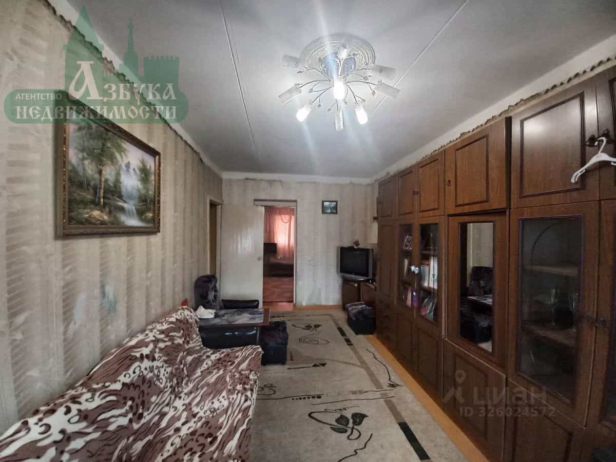 Россия, Смоленская область, Рославль, 15-й микрорайон, 19, фото 3