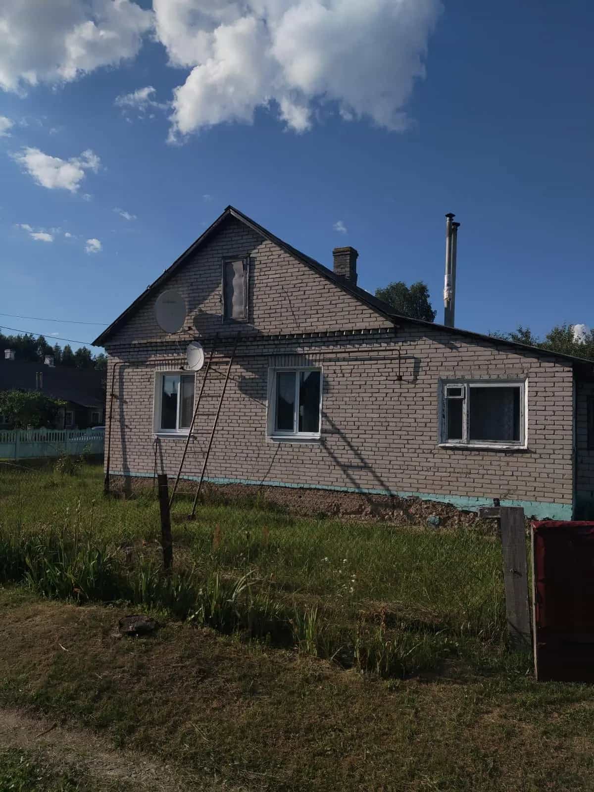 Беларусь, Гродненская область, Лидский район, Берёзовка, улица Комарова, 27