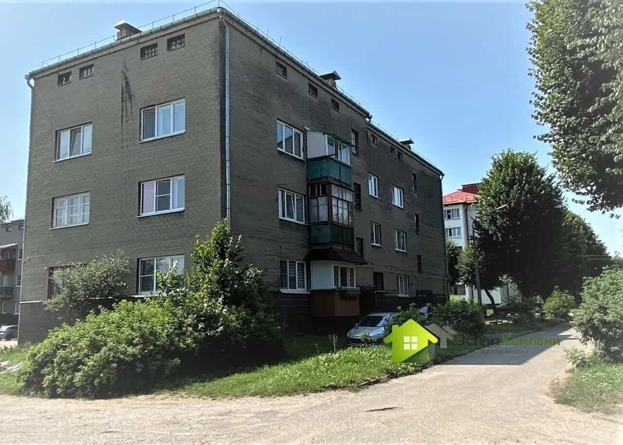 Беларусь, Гродненская область, Слоним, улица Черняховского, 9, фото 2