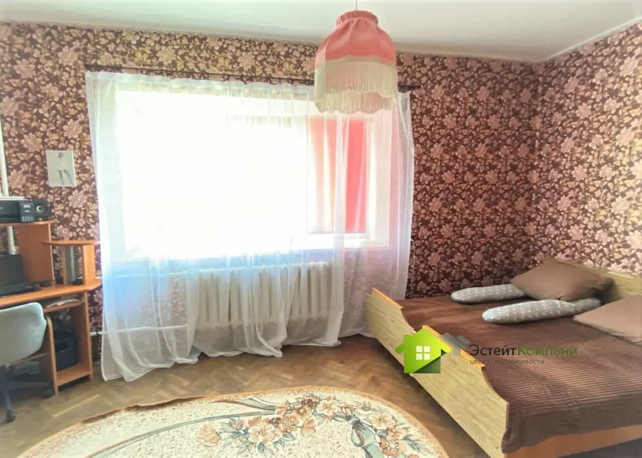 Беларусь, Гродненская область, Слоним, улица Черняховского, 9, фото 14