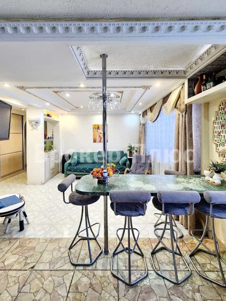 Россия, Республика Тыва, Кызыл, улица Калинина, 26, фото 4