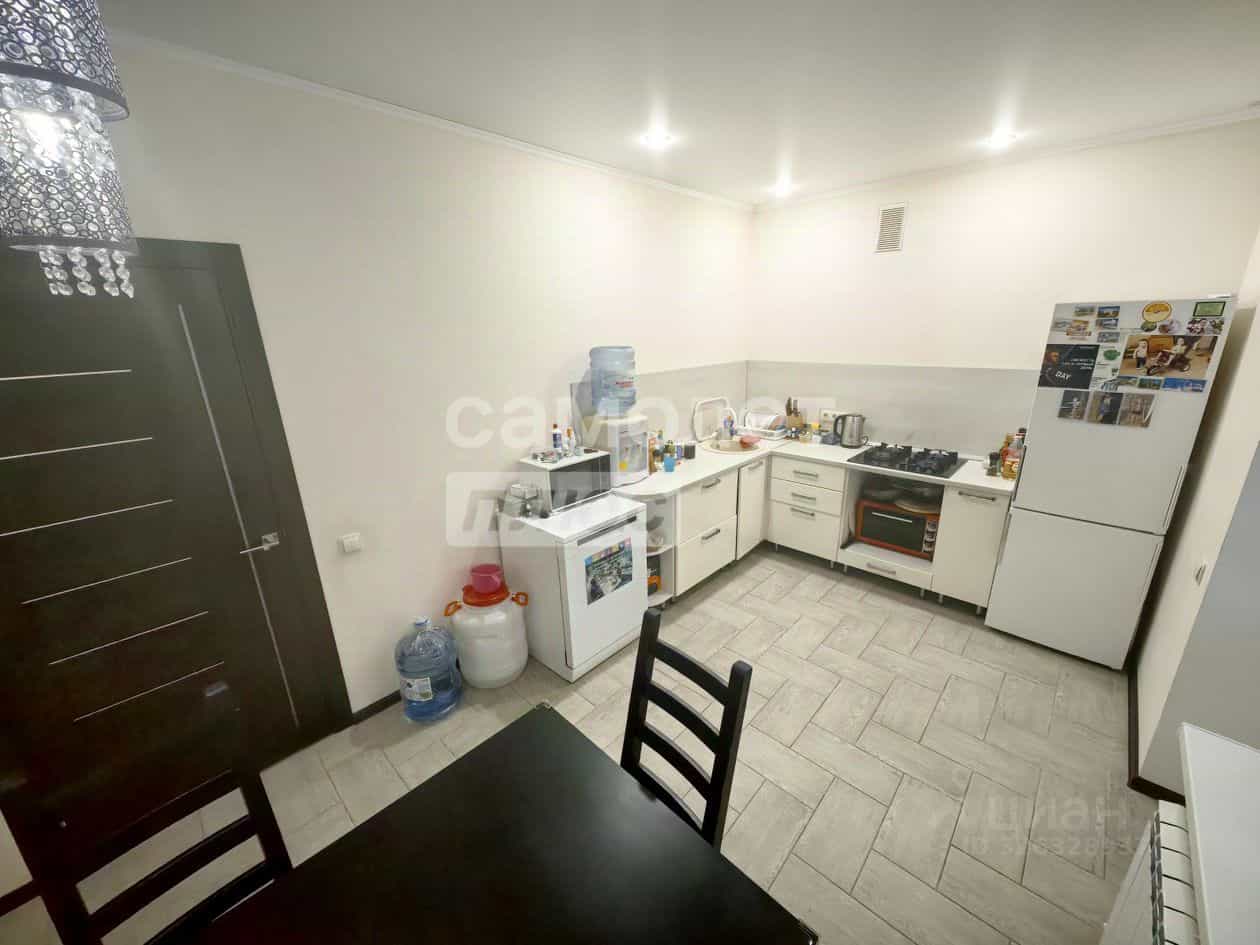 Россия, Республика Калмыкия, Элиста, улица Аккочкарова, 31, фото 5