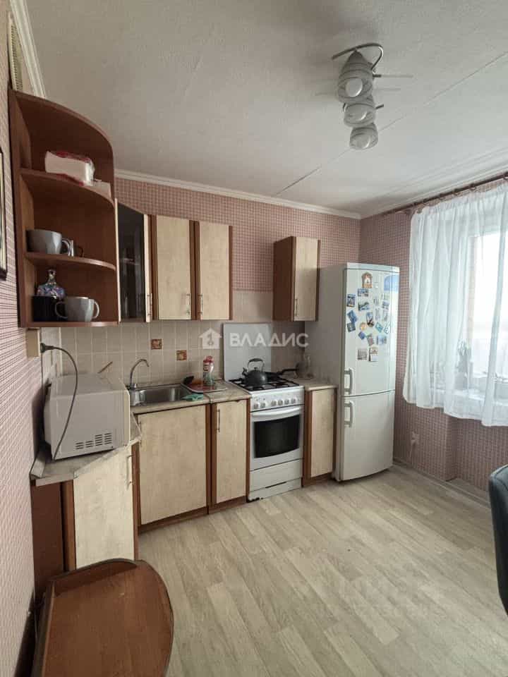 Россия, Республика Коми, Сыктывкар, улица Славы, 4, фото 2