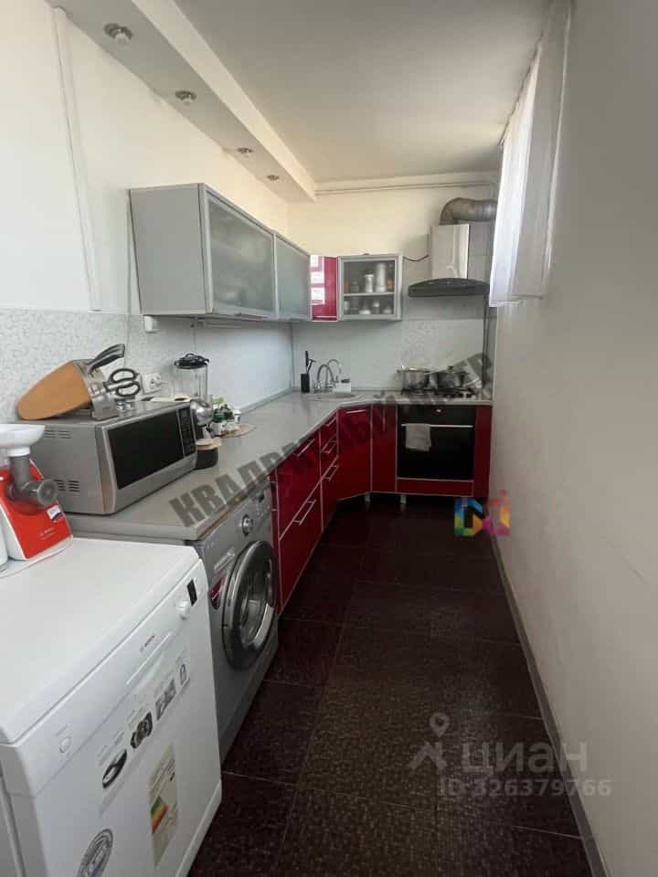 Россия, Республика Калмыкия, Элиста, 5-й микрорайон, 8, фото 2