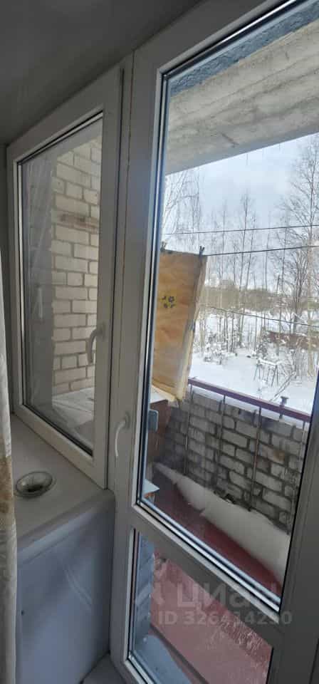 Россия, Новгородская область, посёлок городского типа Парфино, улица Космонавтов, 1, фото 3