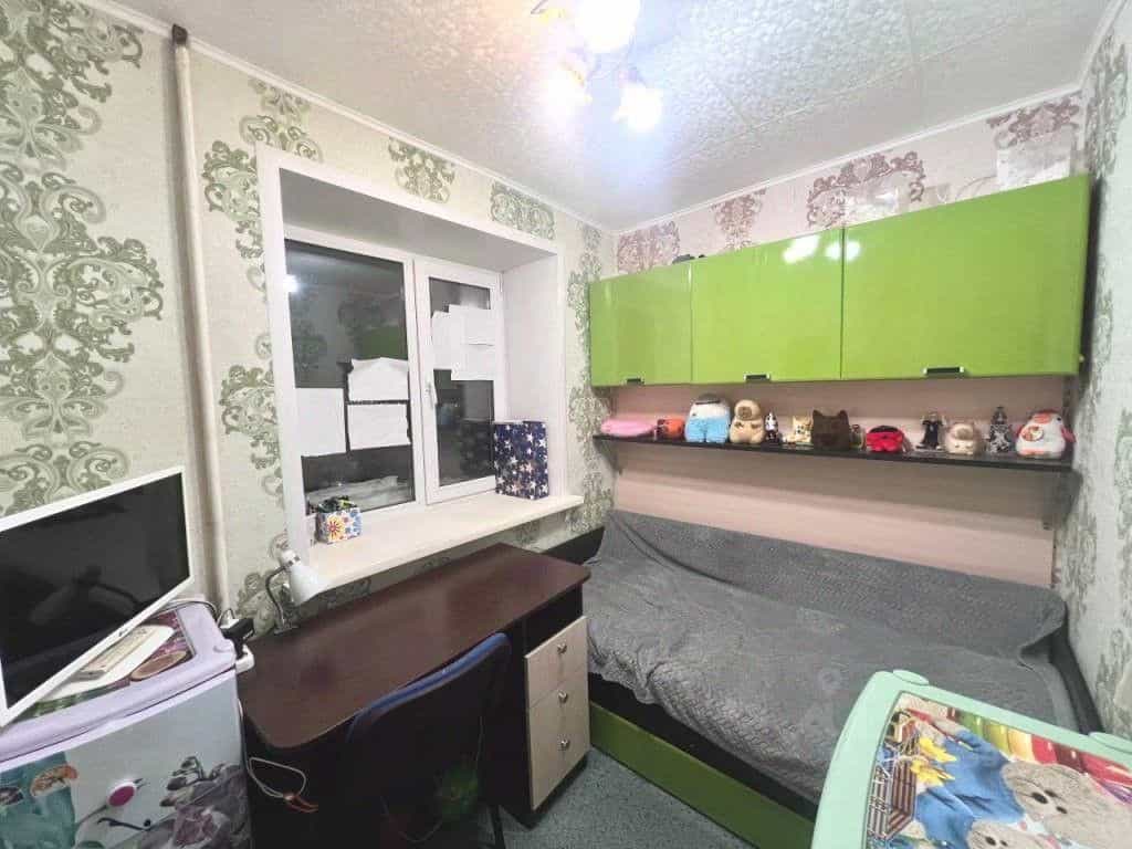 Россия, посёлок городского типа Сокол, улица Гагарина, 11, фото 9
