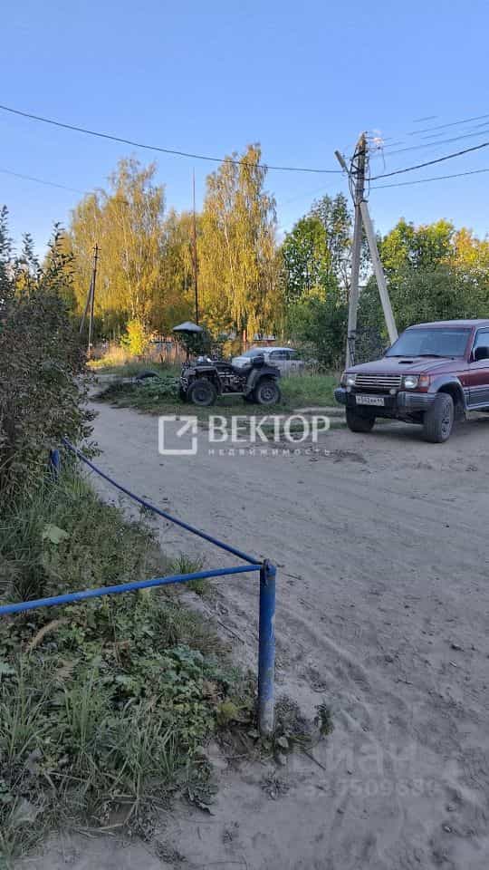 Россия, Костромской район, Никольское сельское поселение, посёлок Безгачево, улица Строителей, 1А