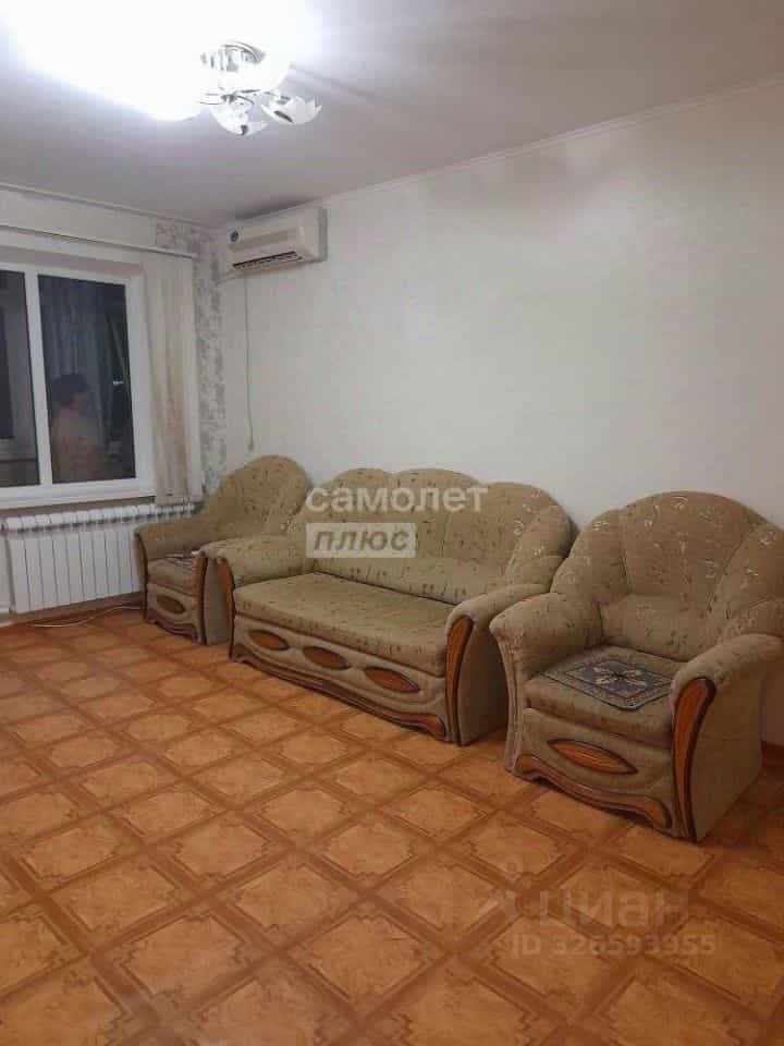 Россия, Республика Калмыкия, Элиста, 2-й микрорайон, 15, фото 2
