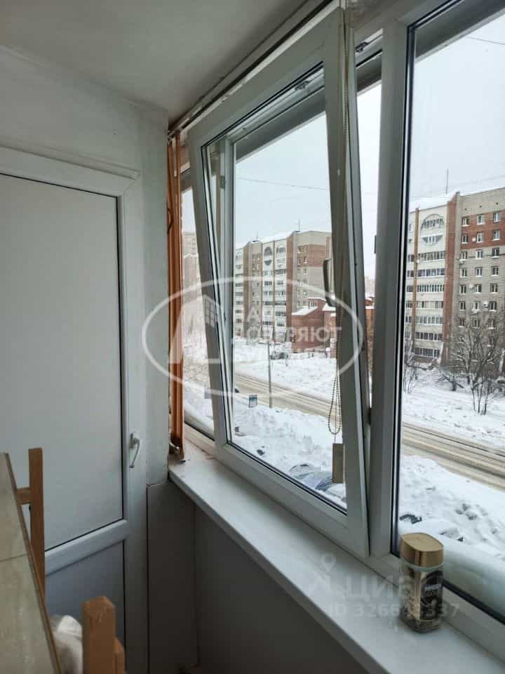 Россия, Удмуртская Республика, Глазов, улица Толстого, 44, фото 13