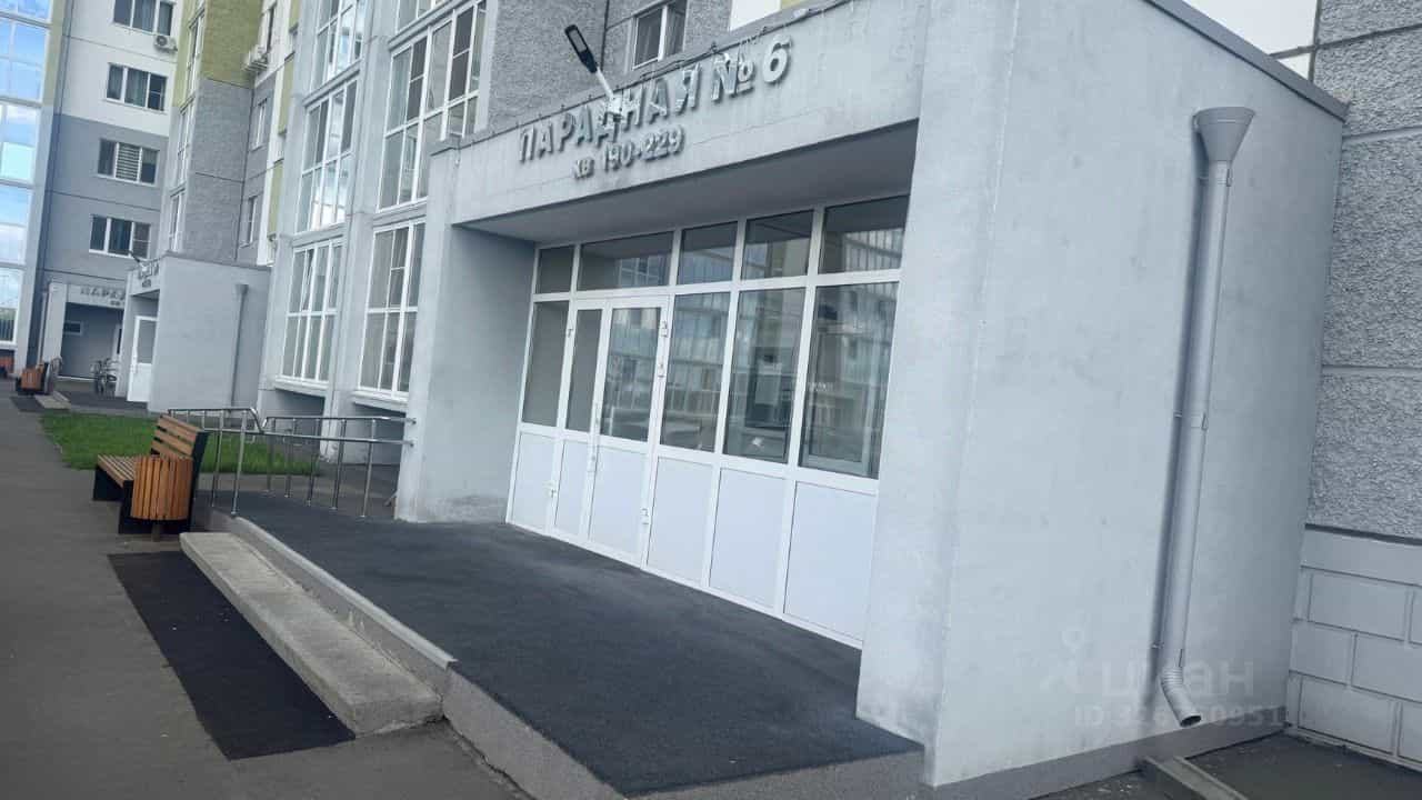 Россия, Курган, жилой район Заозёрный, 12-й микрорайон, 26, фото 12