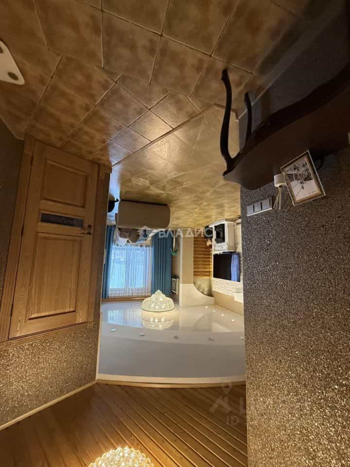 Россия, Приморский край, Уссурийск, Комсомольская улица, 30, фото 9