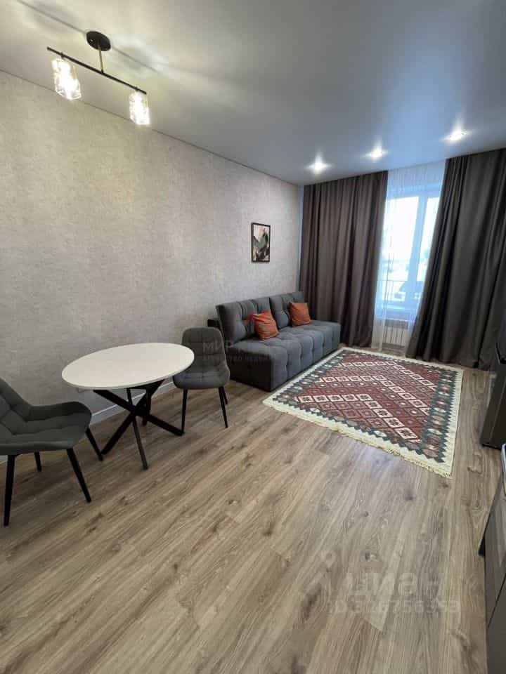 Россия, Республика Хакасия, Абакан, улица Генерала Тихонова, 8/3, фото 3