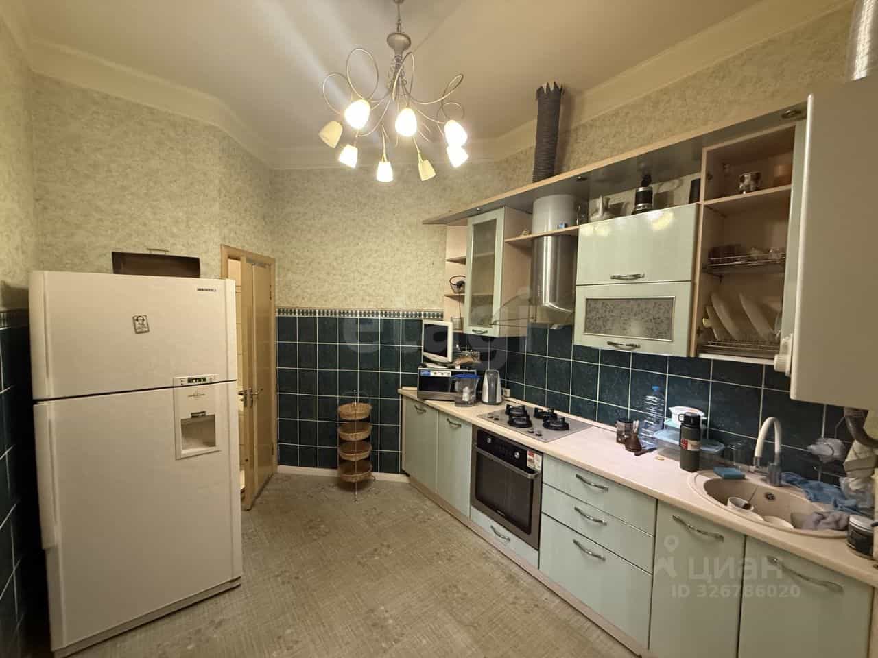 Россия, Астрахань, улица Анри Барбюса, 11, фото 21