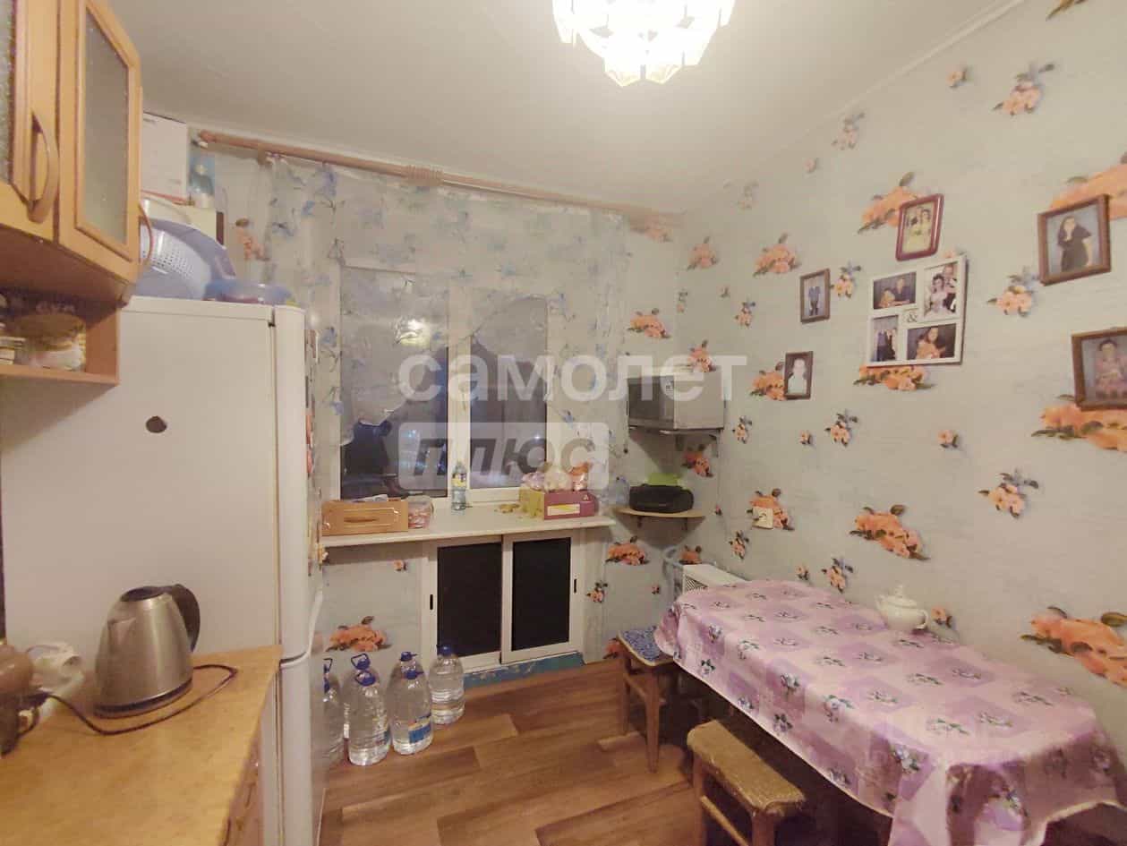 Россия, Архангельская область, Коряжма, проспект Ленина, 51, фото 6