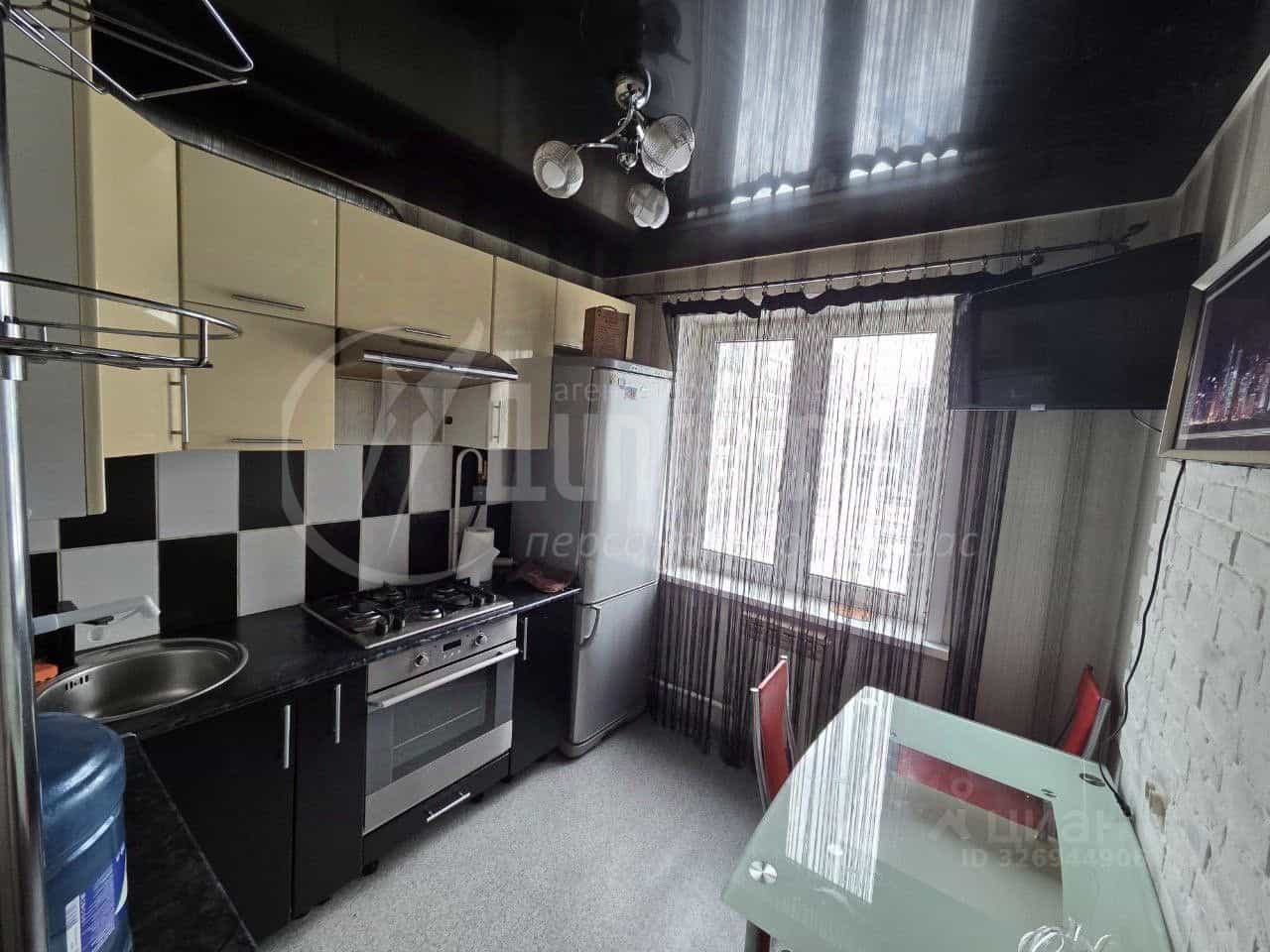 Россия, Курган, жилой район Заозёрный, 1-й микрорайон, 8, фото 5