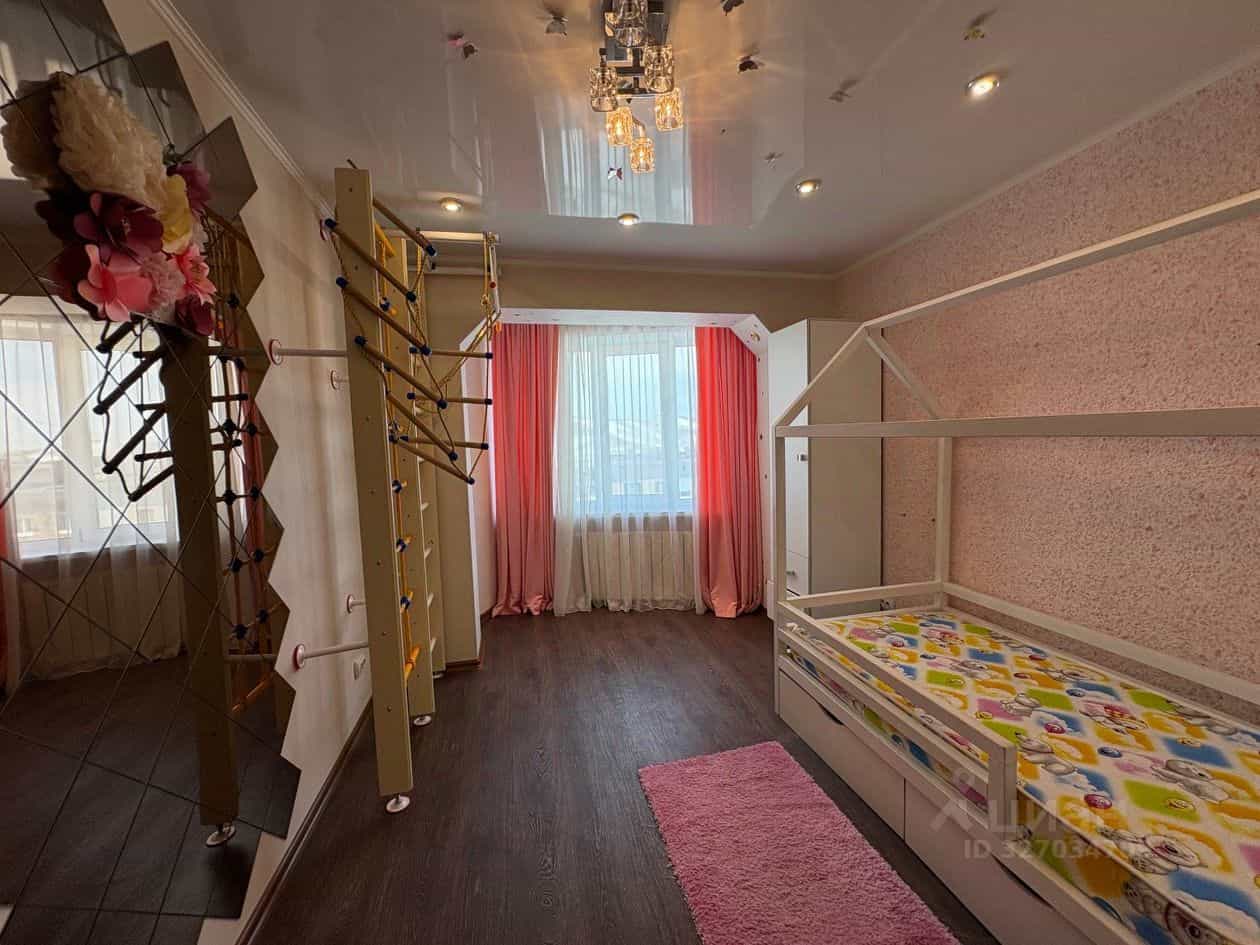 Россия, Камчатский край, Петропавловск-Камчатский, улица Академика Курчатова, 23, фото 18