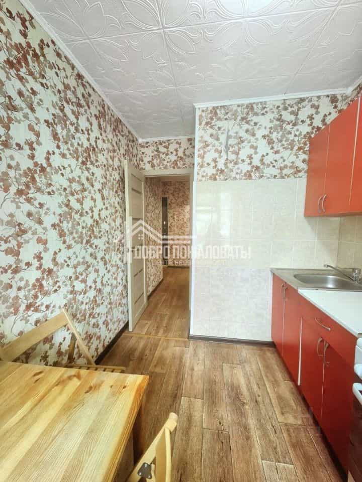 Россия, Республика Хакасия, Абакан, проспект Дружбы Народов, 5, фото 5
