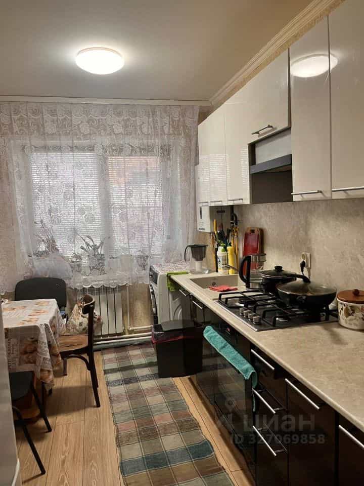 Россия, Новгородская область, Валдай, Февральская улица, 63Б, фото 6