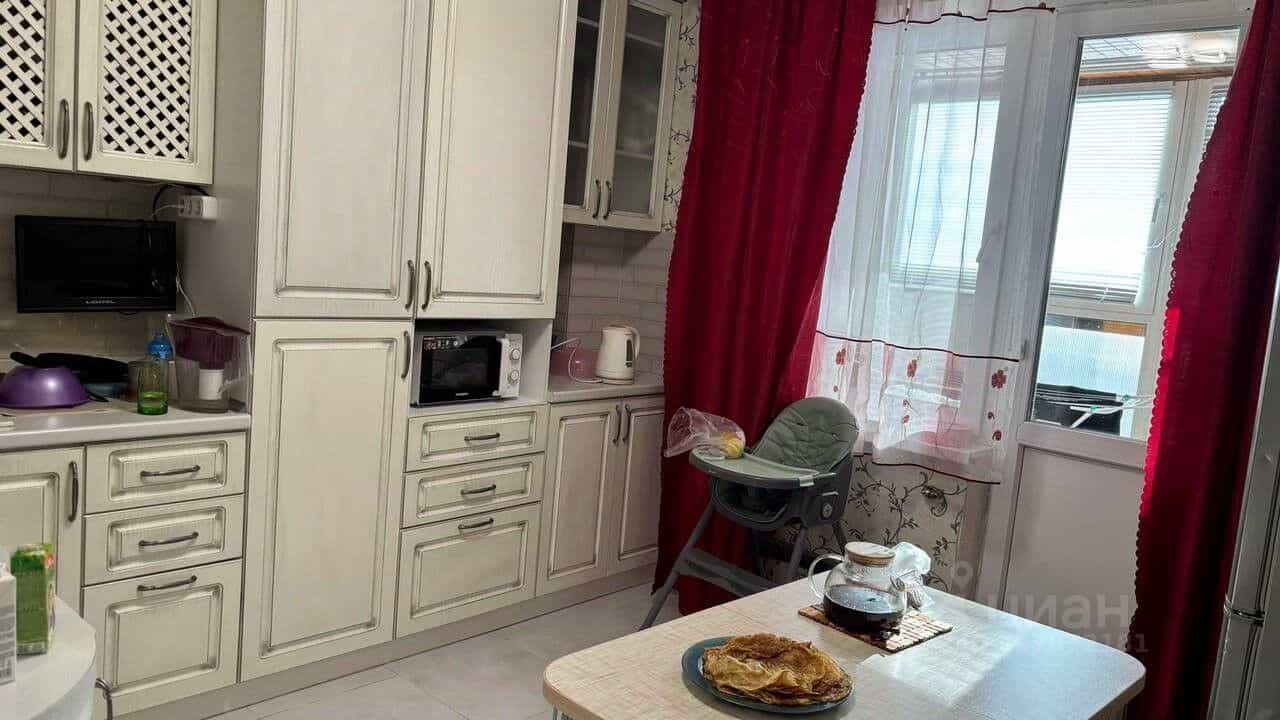 Россия, Чувашская Республика — Чувашия, Чебоксары, проспект Тракторостроителей, 72