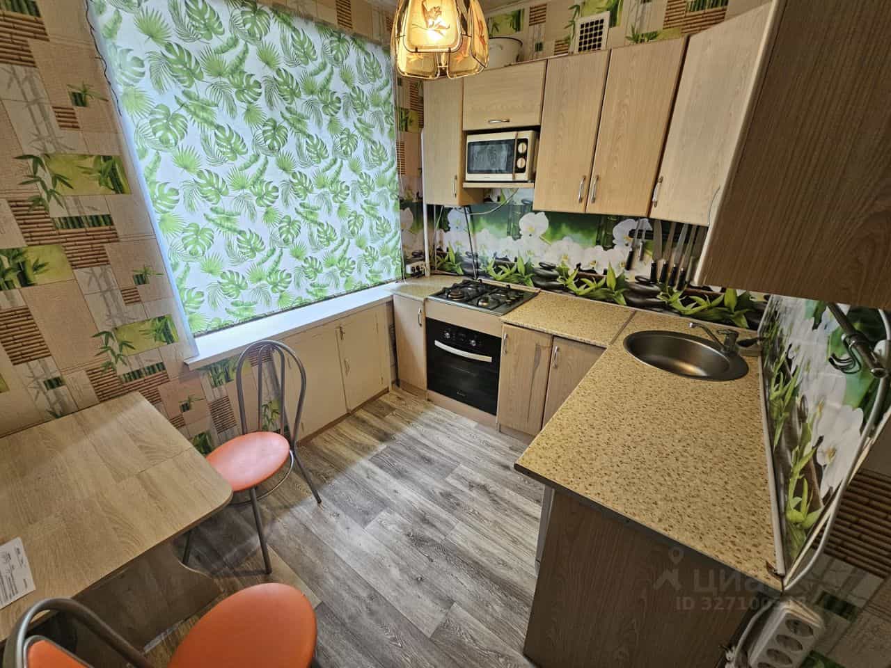 Россия, Новгородская область, Валдай, Молодёжная улица, 3, фото 7