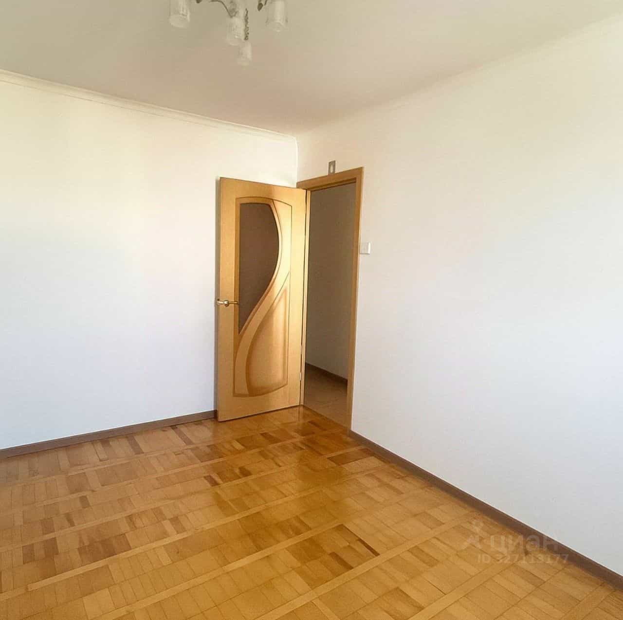 Россия, Республика Адыгея (Адыгея), Майкоп, улица Ленина, 37, фото 4