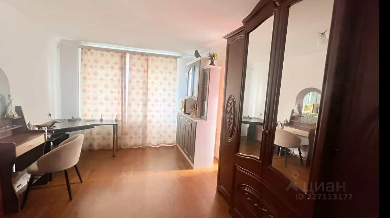 Россия, Республика Адыгея (Адыгея), Майкоп, улица Ленина, 37, фото 6