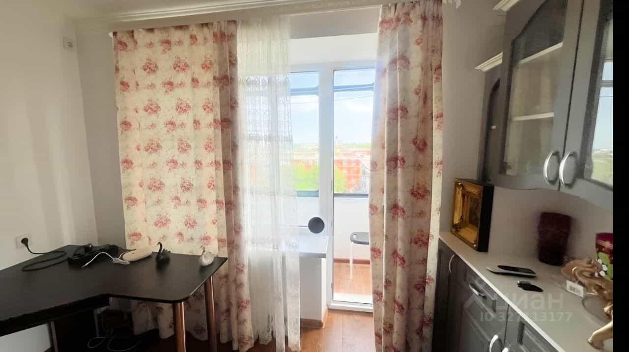 Россия, Республика Адыгея (Адыгея), Майкоп, улица Ленина, 37, фото 8