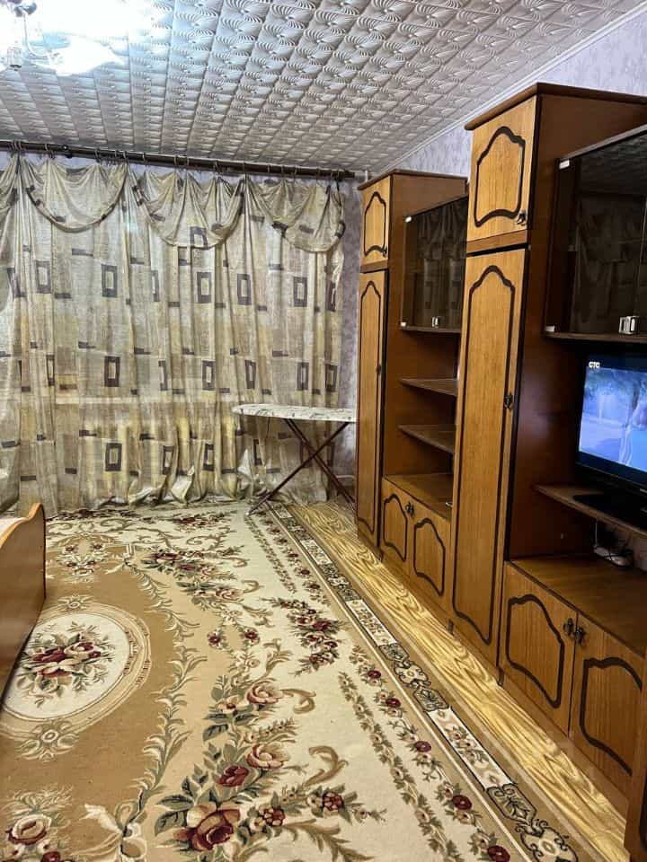 Россия, Ямало-Ненецкий автономный округ, Губкинский, 1-й микрорайон, 15, фото 2