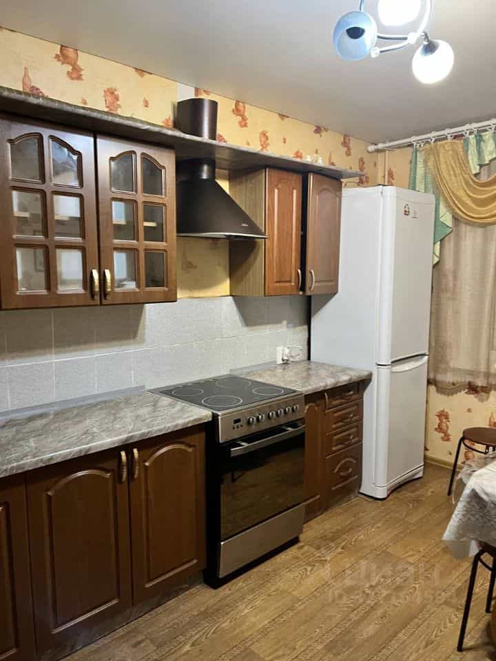 Россия, Ямало-Ненецкий автономный округ, Губкинский, 1-й микрорайон, 15, фото 5