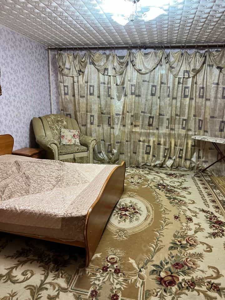Россия, Ямало-Ненецкий автономный округ, Губкинский, 1-й микрорайон, 15, фото 7