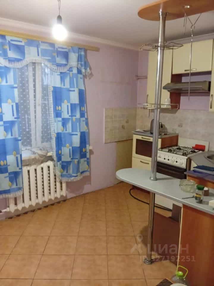 Россия, Смоленская область, село Угра, микрорайон ДОЗ, 16