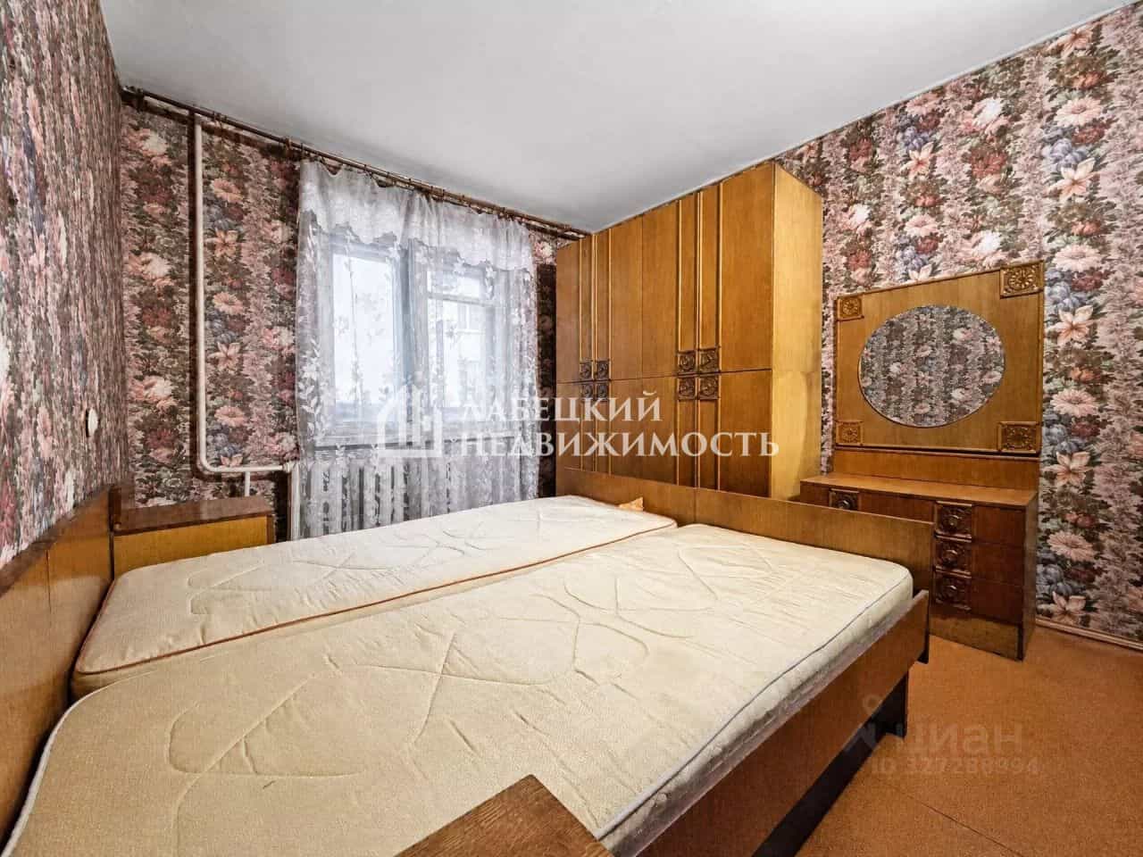 Россия, Тверская область, посёлок городского типа Спирово, улица Мира, 10, фото 5