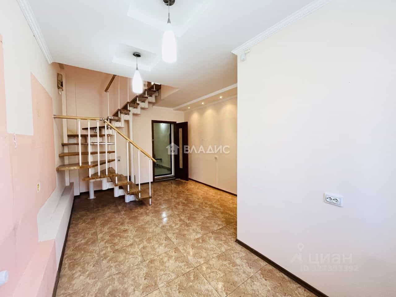 Россия, Республика Бурятия, Улан-Удэ, 111-й микрорайон, 22А, фото 4