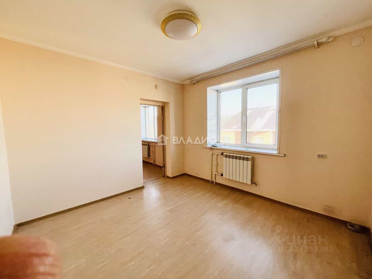 Россия, Республика Бурятия, Улан-Удэ, 111-й микрорайон, 22А, фото 11
