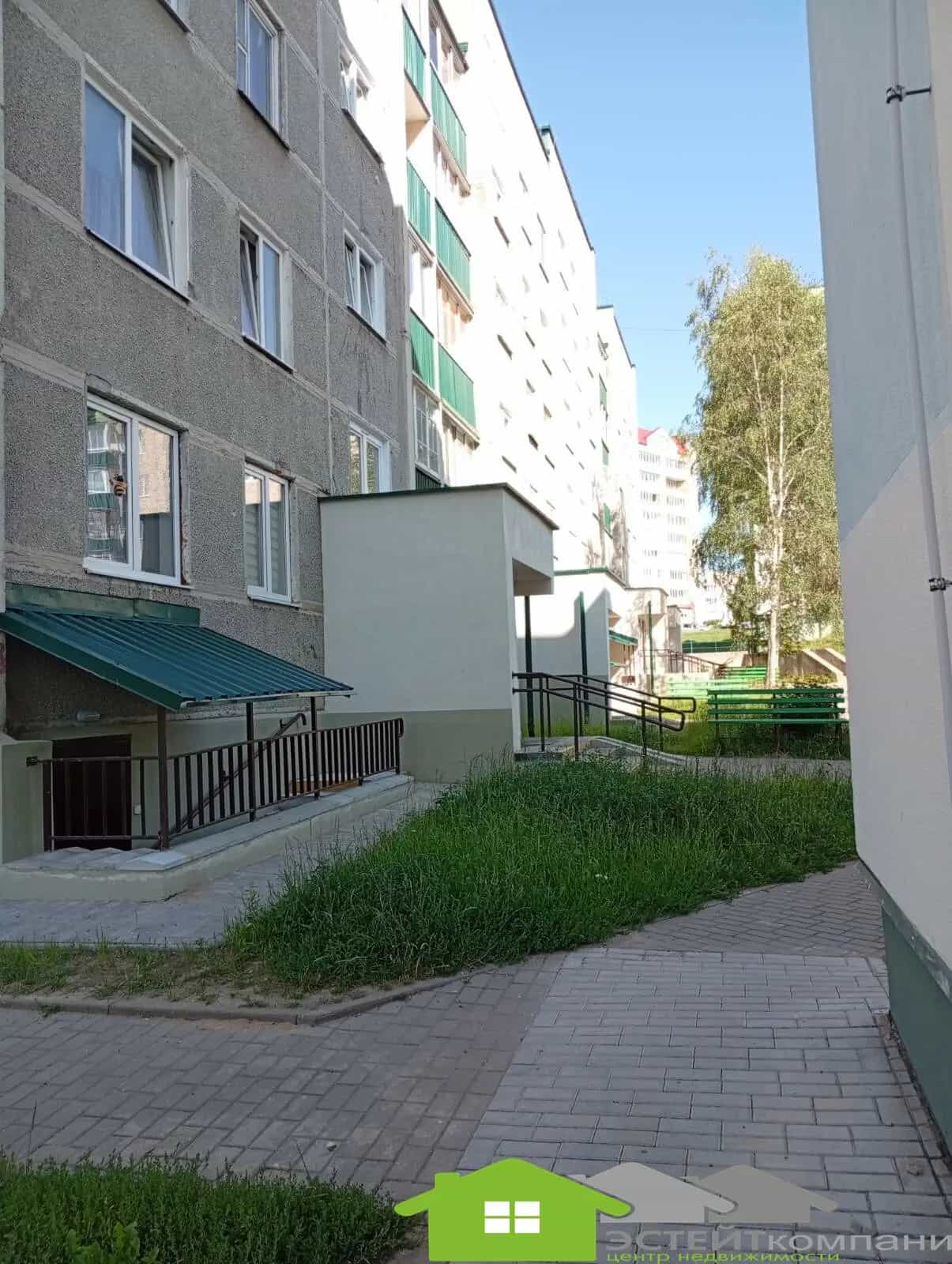Беларусь, Гродненская область, Слоним, проспект Независимости, 13/3