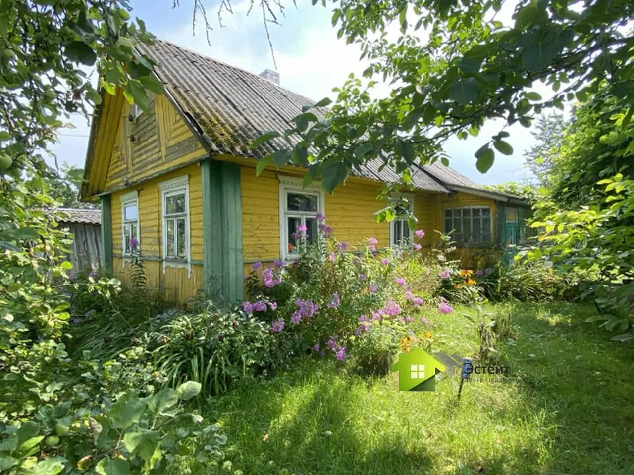 Беларусь, Гродненская область, Слонимский район, Деревновский сельсовет, деревня Саковичи, Слонимская улица, 17