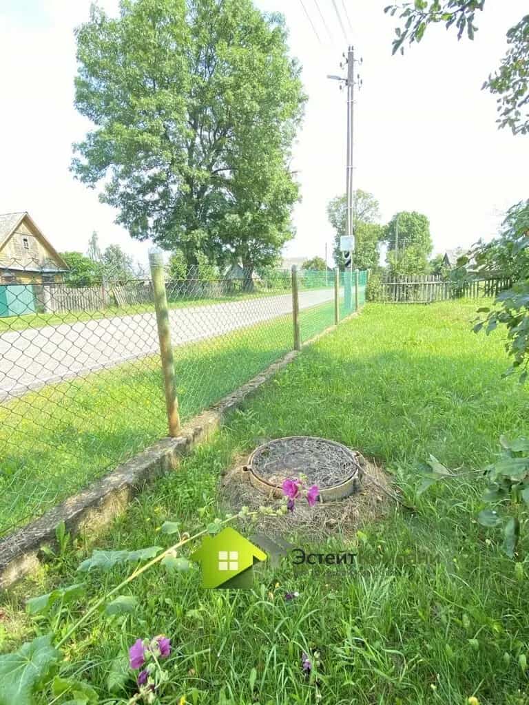 Беларусь, Гродненская область, Слонимский район, Деревновский сельсовет, деревня Саковичи, Слонимская улица, 17, фото 8
