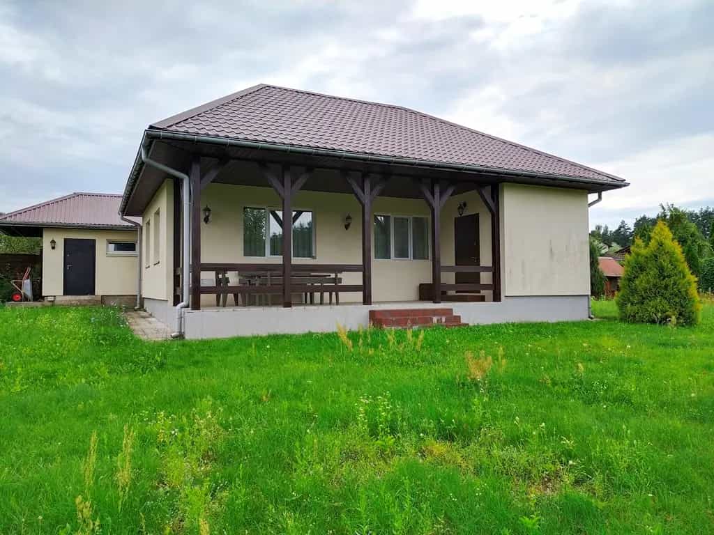 Беларусь, Минская область, Воложинский район, агрогородок Раков, улица Александра Бестужева, 29, фото 2