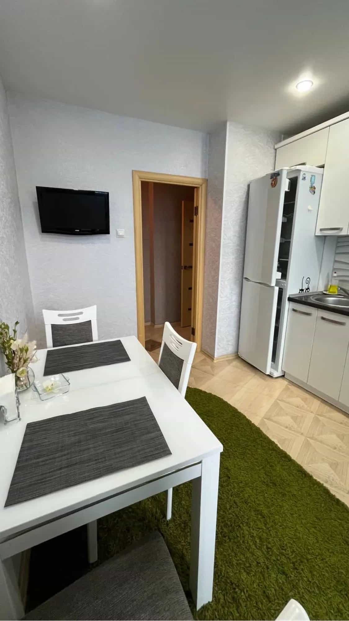 Беларусь, Витебская область, Новополоцк, Слободская улица, 8, фото 9