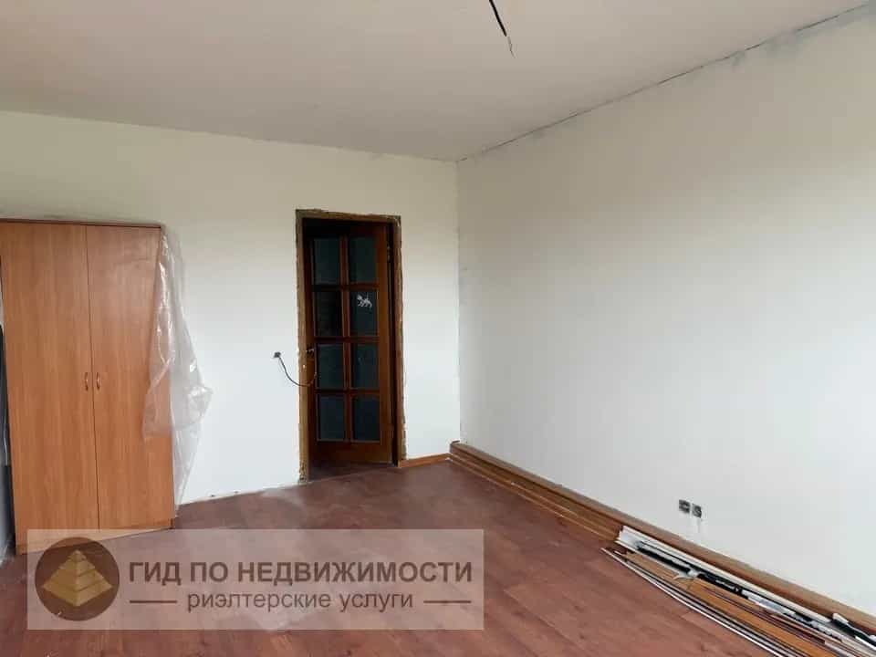 Беларусь, Гомельская область, Буда-Кошелёвский район, агрогородок Октябрь, Октябрьская улица, 3, фото 2