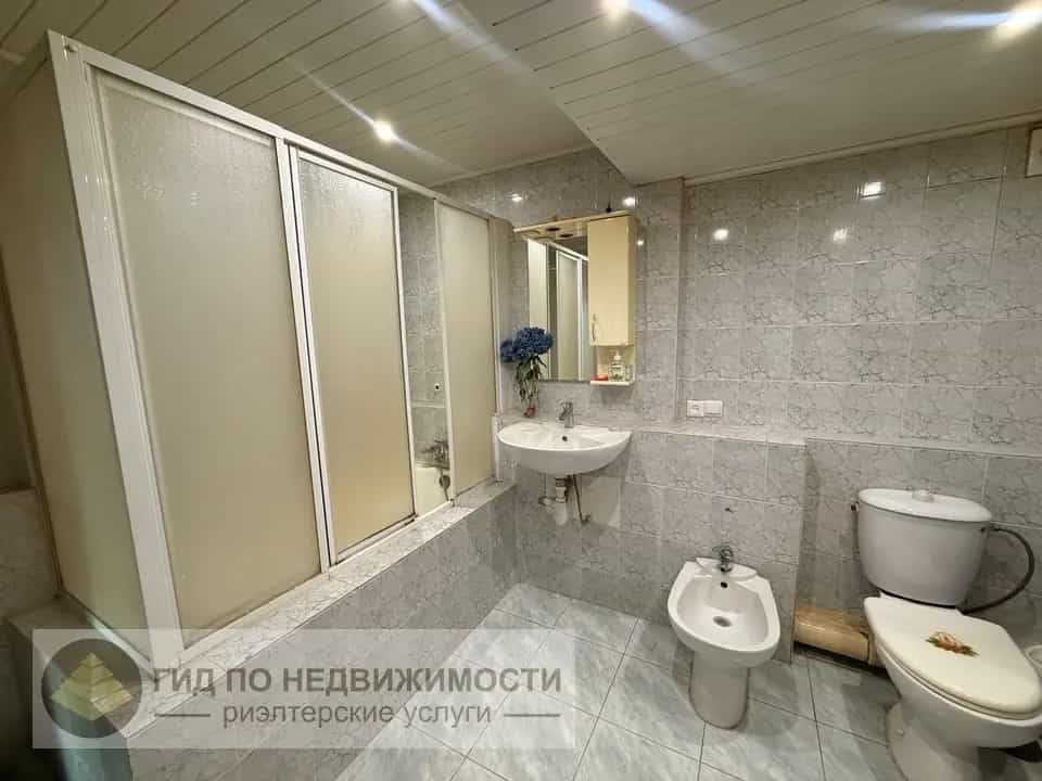 Беларусь, Гомельская область, Буда-Кошелёвский район, агрогородок Октябрь, Октябрьская улица, 3, фото 3