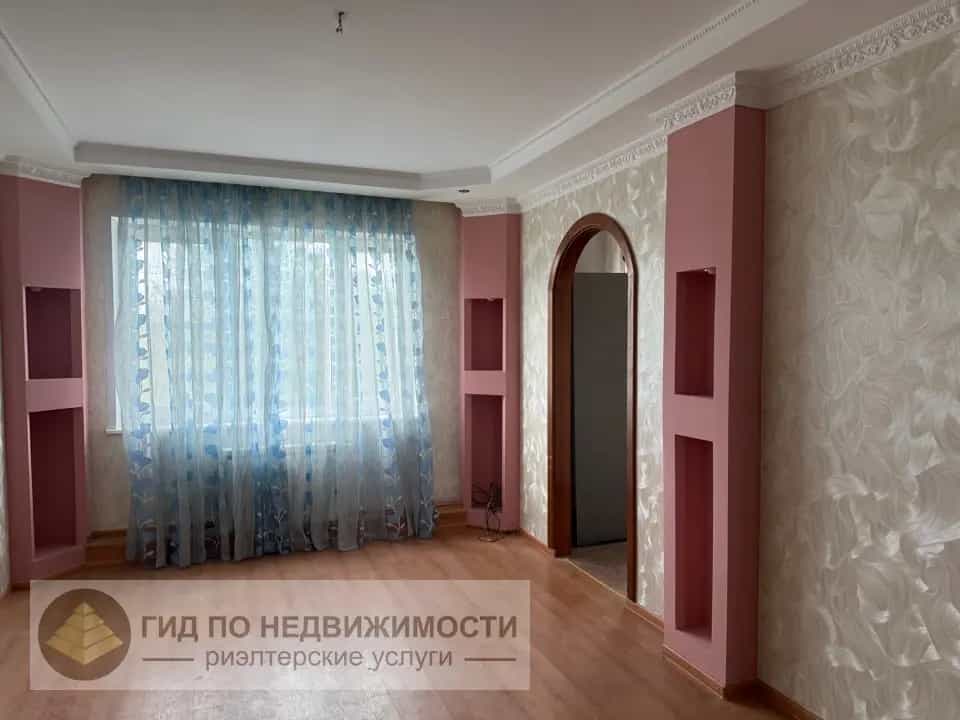 Беларусь, Гомельская область, Буда-Кошелёвский район, агрогородок Октябрь, Октябрьская улица, 3, фото 9